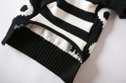 SpookyVibe Skull Knitted Sweater